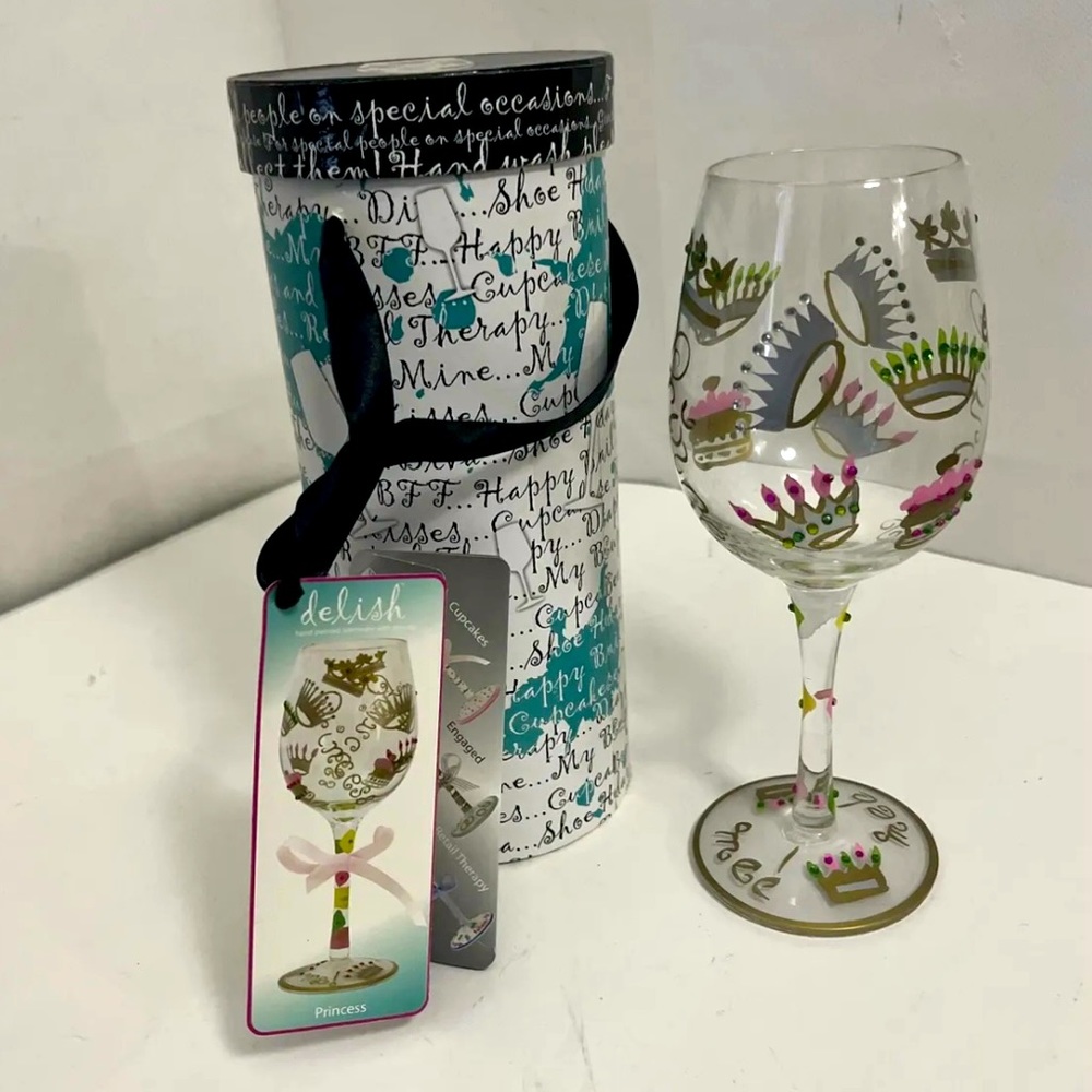 *NEW* Delish Wine Glass Fifth Avenue Crystal Hand Painted Stemware Princess